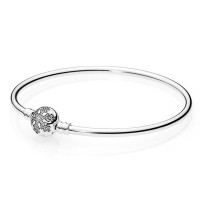 Pandora Bracelet-Limited Edition Unique Snowflake Christmas Bangle Outlet Pandora Bracelet-Limited Edition Unique Snowflake Christmas Bangle Outlet